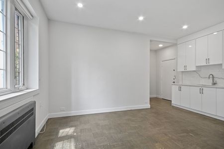 For Lease - 26 St. Joseph Street Unit# 609, Toronto, Ontario - Photo 3