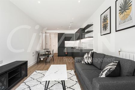 Gilham House, 9 Southlake Road, London - Photo 4