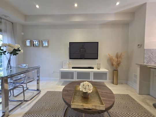 For Lease - 3077 Cawthra Road Unit# 12, Mississauga, Ontario - Photo 1