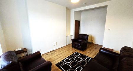 P1977: Whitehall Place, Rosemount, Aberdeen - Photo 2