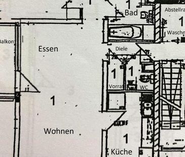 Schön geschnittene 3-Zimmer-Wohnung mit Balkon in zentraler Lage vo... - Photo 1