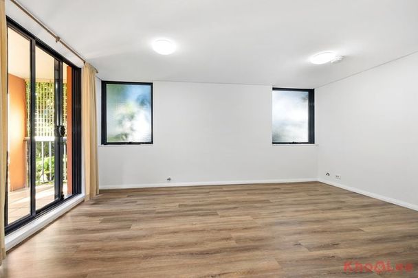 Stylish One-Bedroom Apartment in a Peaceful Newtown Setting - Photo 1