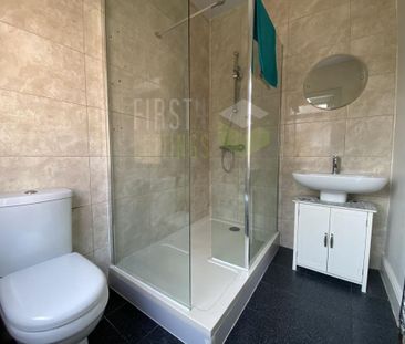 5 bedroom terraced house to rent - Photo 4