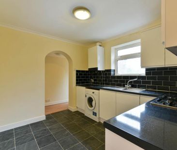 3 bedroom maisonette to rent - Photo 4