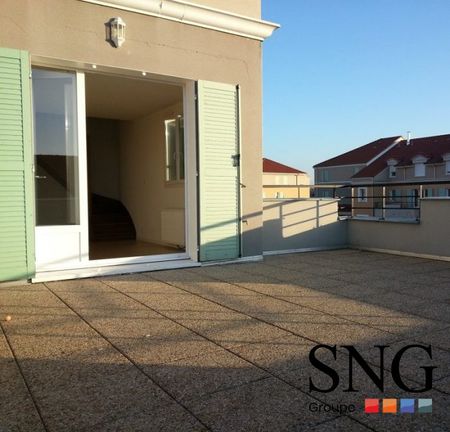 T3 DUPLEX AVEC TERRASSE ET GARAGE - Photo 2