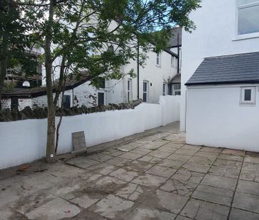 27 (6-BED). Tydfil Place, Roath, Cardiff, CF23 5HP - Photo 3