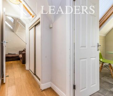 1 bedroom in a house share to rent - Photo 6