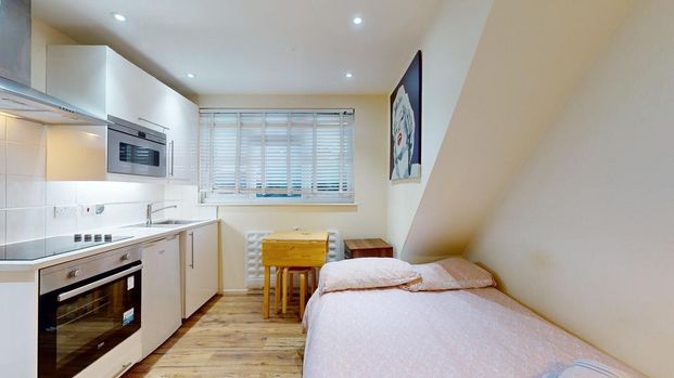 Studio to rent - Photo 1