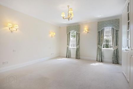 24A Lisburn Street, Royal Hillsborough, BT26 6AB - Photo 5