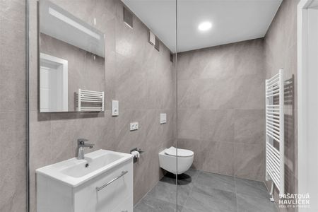 Pronájem bytu 1+kk, garsoniery 42 m², Hradec Králové - Photo 4