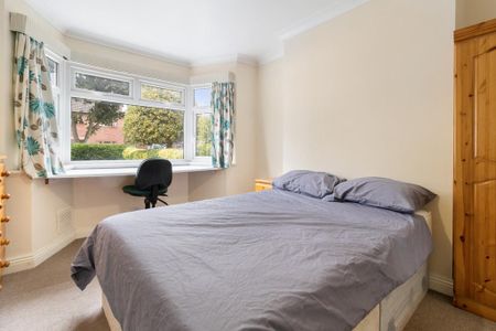 4 bedroom semi-detached house to rent - Photo 4