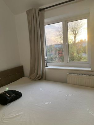 Studio Flat, North Circular Road, NW10 - Photo 1