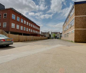 2 bedroom flat to rent - Photo 6