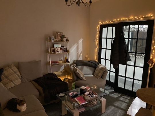 2 Bed Flat, Rocky Lane, L6 - Photo 1