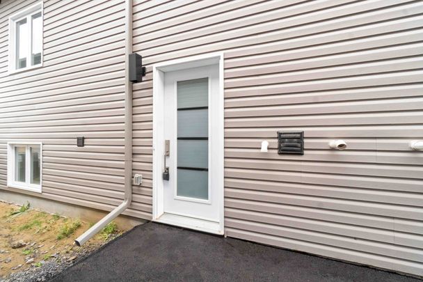 For Lease - 362 Hazel Crescent Unit# A, The Nation, Ontario - Photo 1