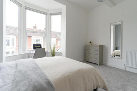 7 bedroom terraced house to rent - Photo 2