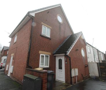 2 bedroom duplex to rent - Photo 1