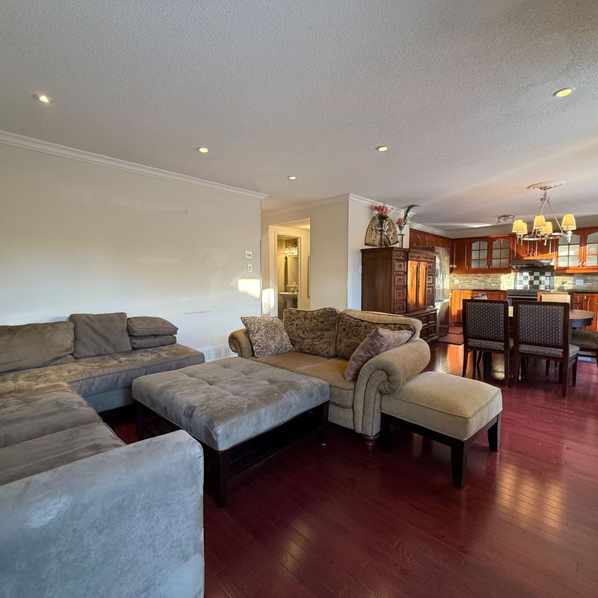 For Lease - 2 Kentsdale Drive, South of Baseline to Knoxdale, Ontario - Photo 1