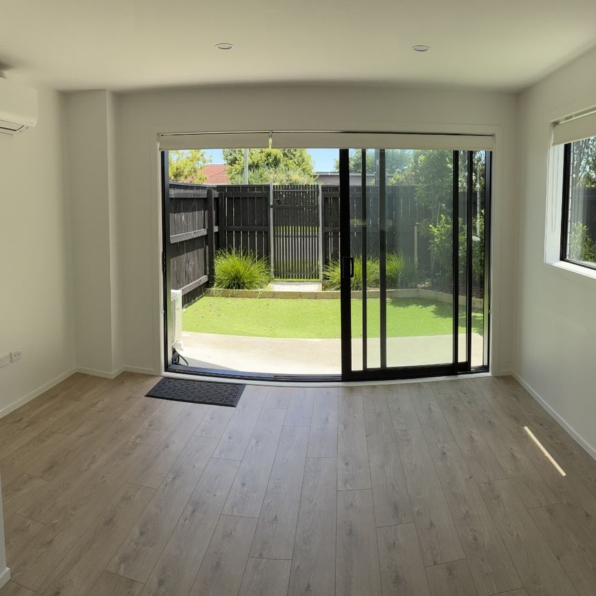 Modern, Sunny, Private and Fully Fenced Townhouse - Photo 1