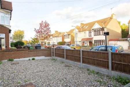 2 Bedroom Flat To Let - Photo 3