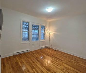 Charmant 4 1/2. Métro cadillac 4 électro. - Photo 1