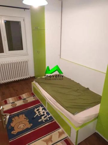 Apartament de inchiriat 3 camere Sibiu Vasile Aaron - Photo 4
