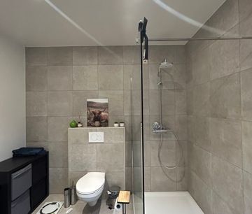 Ruim gelijkvloers appartement met 2 slaapkamers - Photo 3