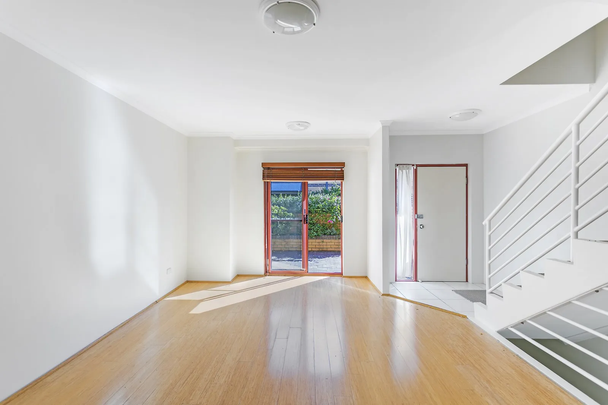 28/1 Hyam Street, Balmain NSW 2041 - House For Rent | Domain - Photo 1