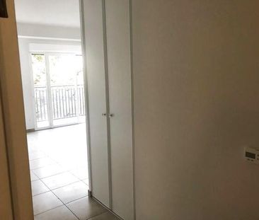 Location Appartement 1 pièce 31m² LORMONT 33310 - Photo 1