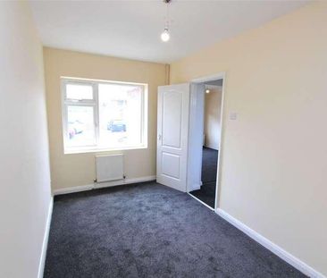 Baardwyk Avenue, Canvey Island, Essex, SS8 - Photo 4