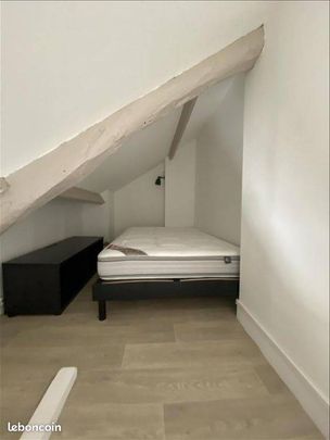 Beau studio meublé en location de 29,18m², situé place du Vieux Marché à Rouen, 608€ charges comprises - Photo 1