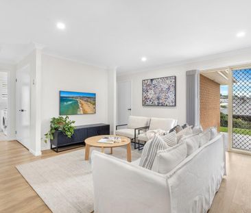 8 Harcourt Parade, Macquarie Hills NSW 2285 - House For Rent | Domain - Photo 4