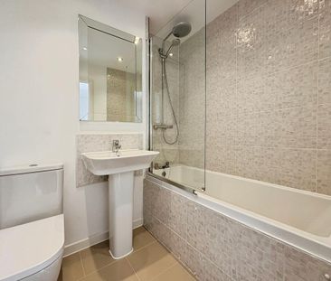 3 bedroom terraced house to rent - Photo 6