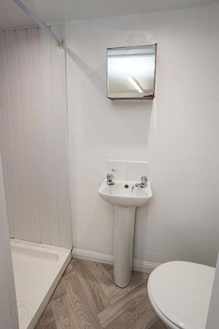 15 Crosby Street, Bangor, BT20 5EE - Photo 4