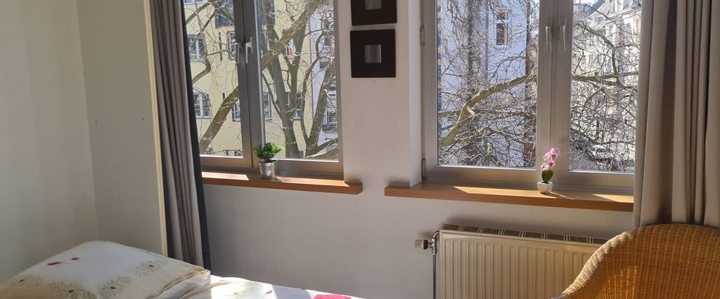 Stadtnah wohnen - Apartment im Agnesviertel - Video online - Photo 1