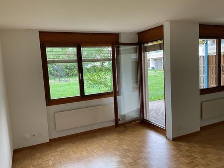 "Wohnung mit 2 Aussensitzplätze im Grünen in der nähe vom Bahnhof und E" - Foto 5