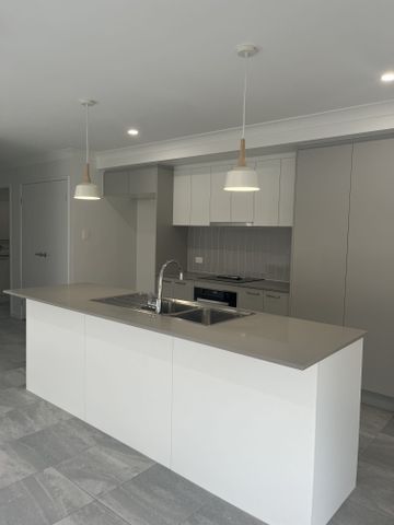 Prime Location, Brand New Duplex with Solar! - Photo 5