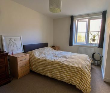 Sir Bernard Lovell Road, Malmesbury, SN16 - Photo 3