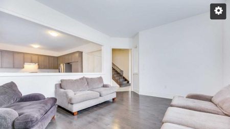 For Lease - 3151 Buttonbush Trail, Oakville, Ontario - Photo 2