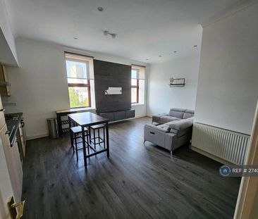1 bedroom flat to rent - Photo 3