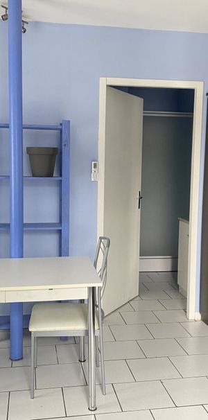 Location Appartement 1 pièce 28m² TARBES 65000 - Photo 1