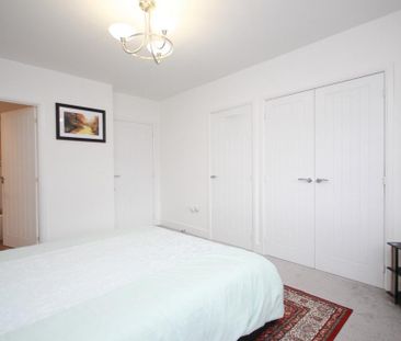 4 bedroom detached house to rent - Photo 6