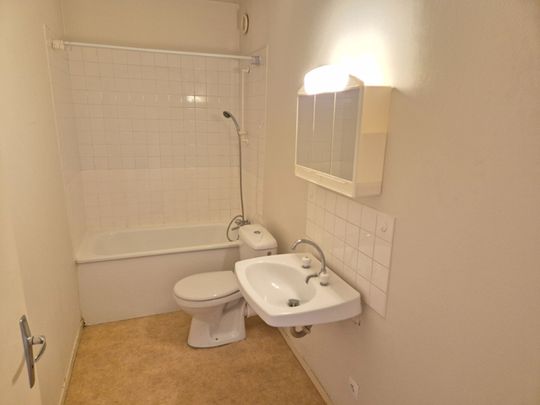 A LOUER Appartement 50000 Saint-Lô 1 pièce 36.62 m² - Photo 1
