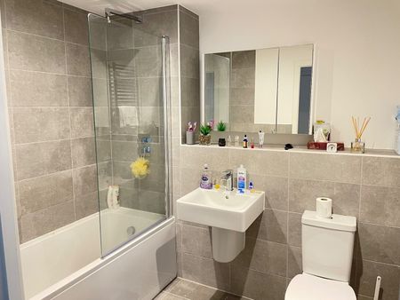 2 Bed Flat, Emmeline Pankhurst Drive, M32 - Photo 5