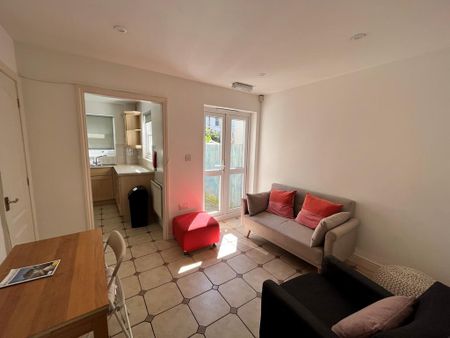 4 bedroom terraced house to rent - Photo 4