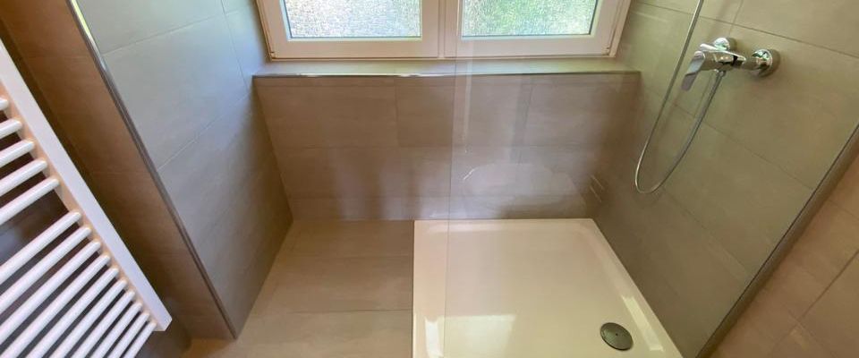 *** Riskieren Sie einen Blick! Charmante 2-Zi.-Whg. + Mansarde in Schlossparknähe! *** - Photo 1