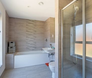 3 bedroom detached house to rent - Photo 5