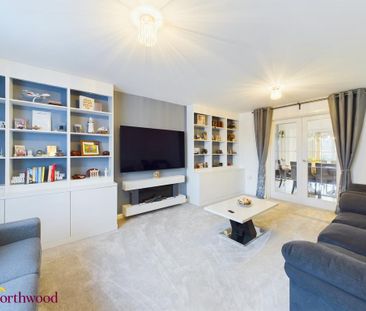 4 bedroom detached house to rent - Photo 2