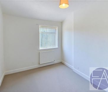 2 bedroom semi-detached house to rent - Photo 3