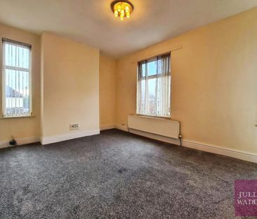 3 bedroom end of terrace house to rent - Photo 6